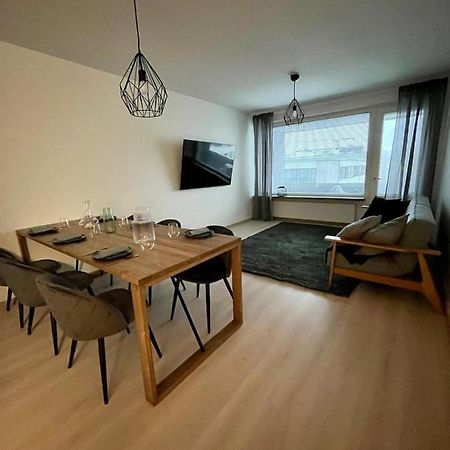Apartamento Ylimmaen Kerroksen Tilava Kolmio Jokinaekymaellae Rovaniemi Exterior foto