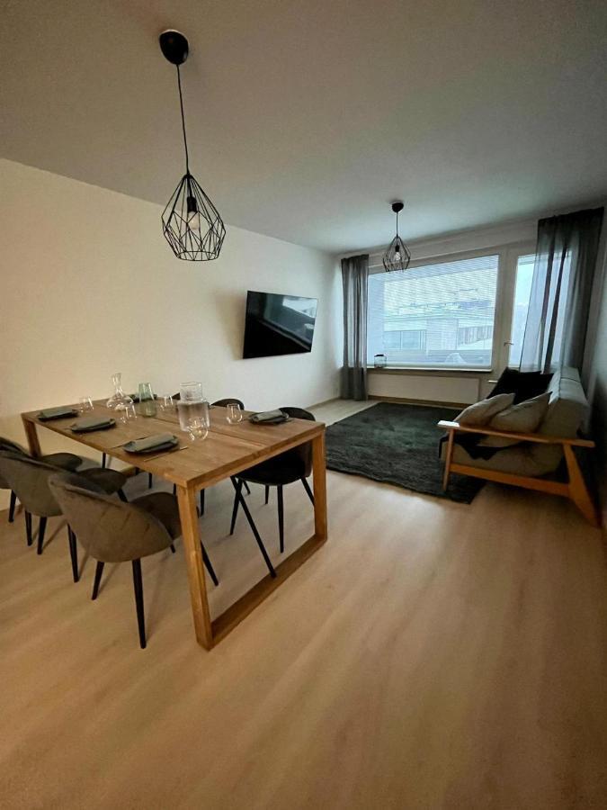 Apartamento Ylimmaen Kerroksen Tilava Kolmio Jokinaekymaellae Rovaniemi Exterior foto